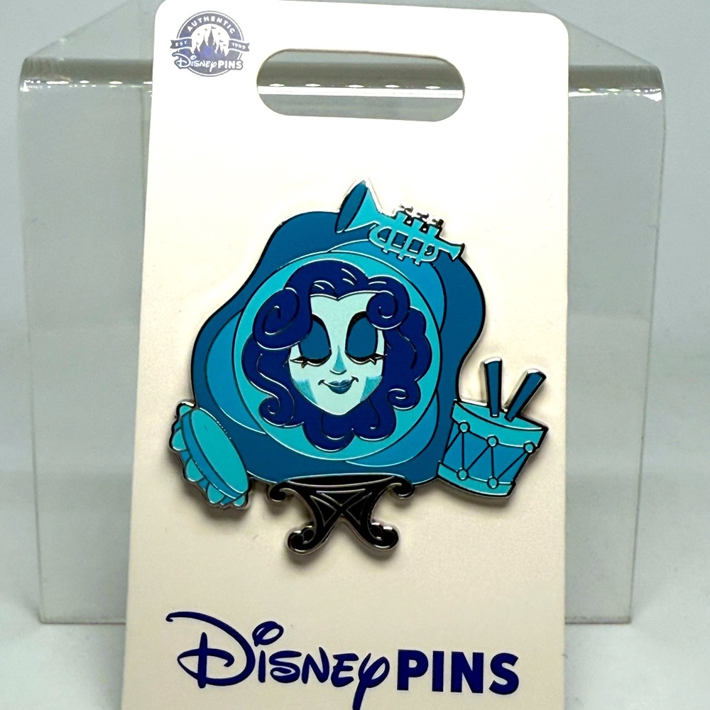 Disney Parks Madame Leota The Haunted Mansion Crystal Ball Blue Pin NEW